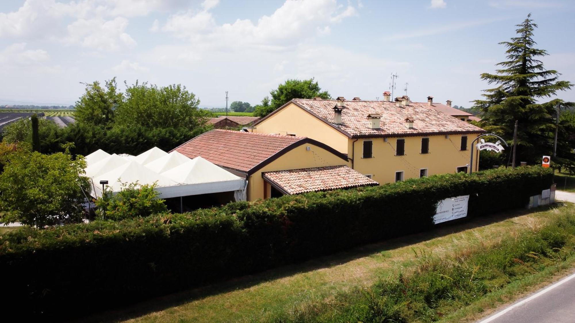 Spiedo Imperiale - Locanda E Ristorante 科蒂尼奥拉 外观 照片